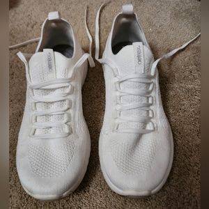 Aetrex White Sneaker